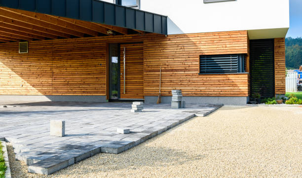 Best Driveway Paving Contractor  in Lla Lla East, WA